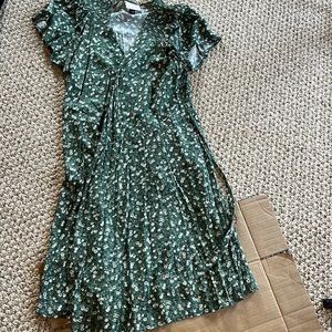 Universal thread wrap around dress